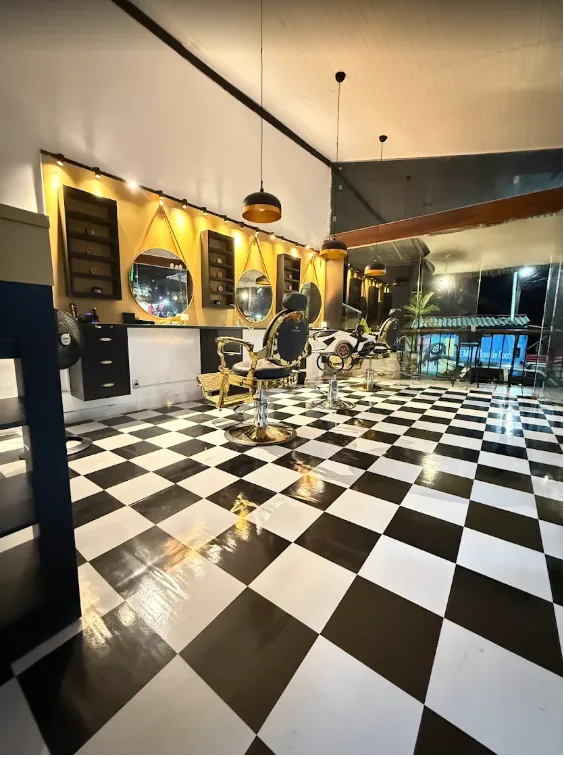 Barbearia Nikas barbershop aberta, Itacaré