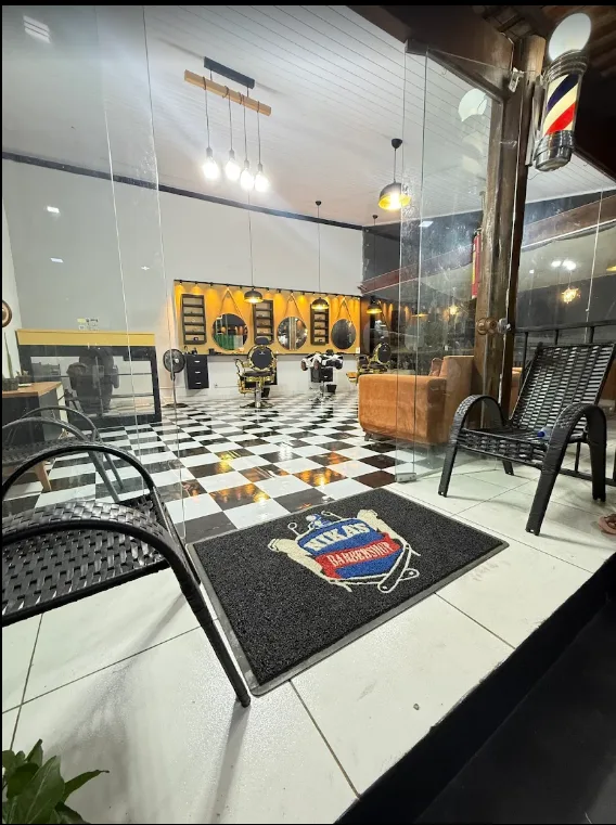 Barbearia Nikas barbershop aberta, Itacaré