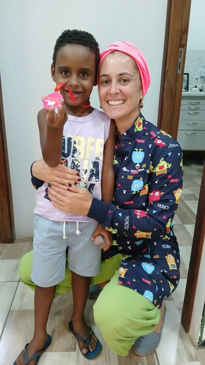 Dra Rose. Atendimento odontológico infantil, Itacaré